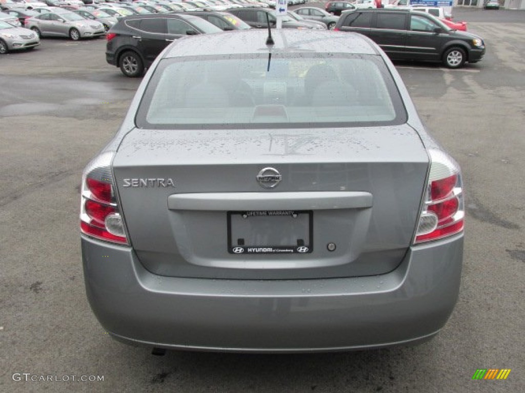 2009 Sentra 2.0 - Magnetic Gray / Charcoal photo #6