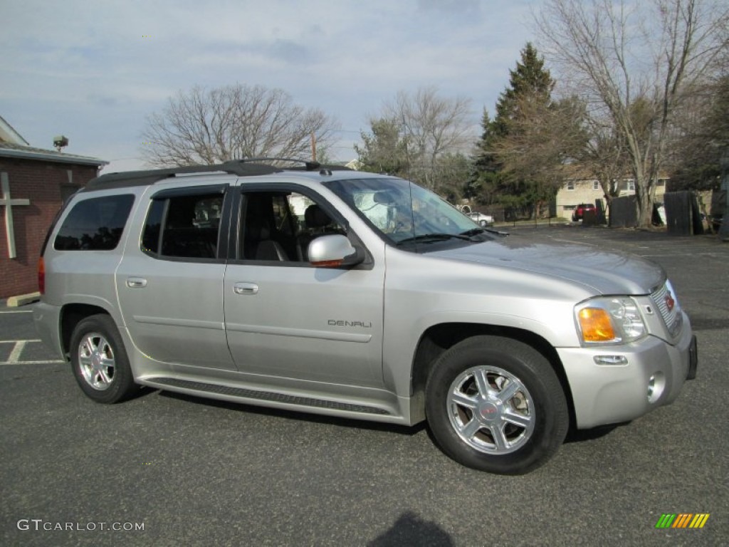 2005 Envoy XL Denali 4x4 - Liquid Silver Metallic / Ebony photo #11