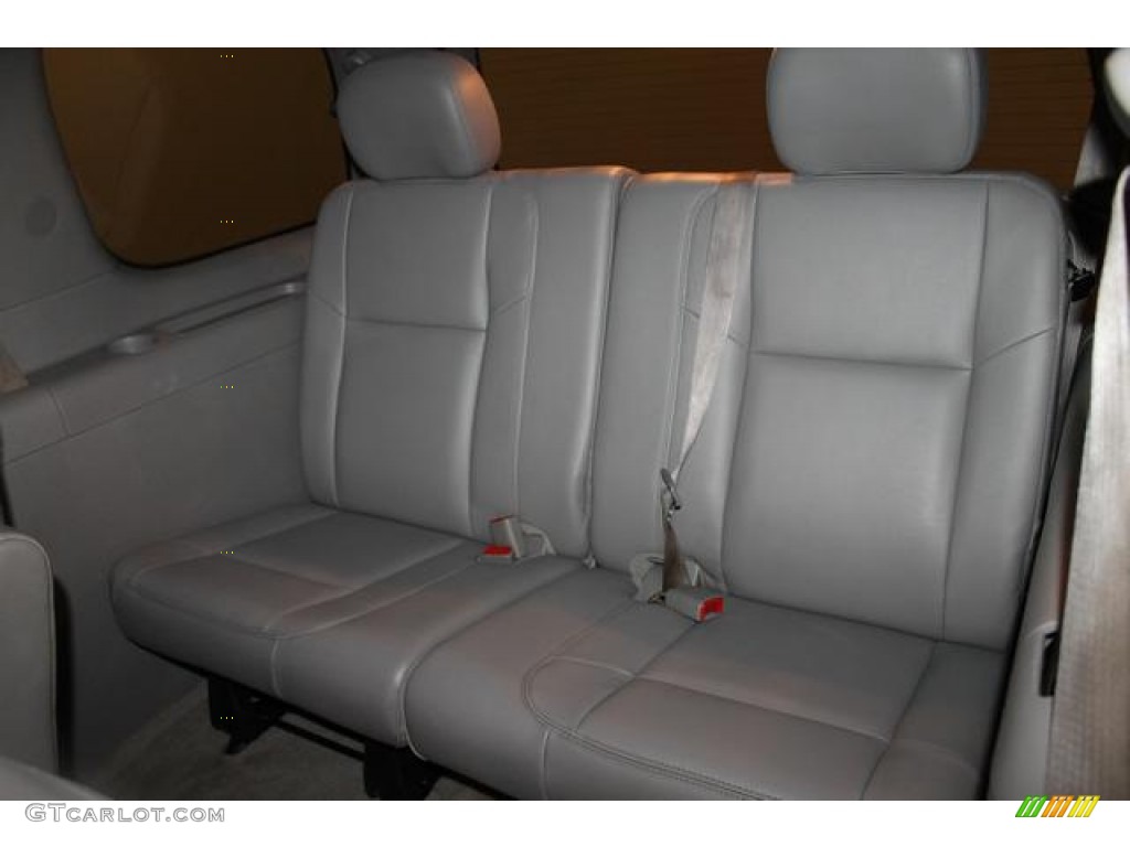 2006 Saturn Relay 3 Rear Seat Photo #76029360