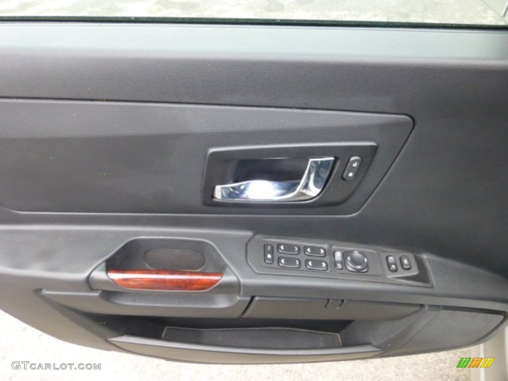 2004 SRX V8 - Light Platinum Metallic / Ebony photo #18