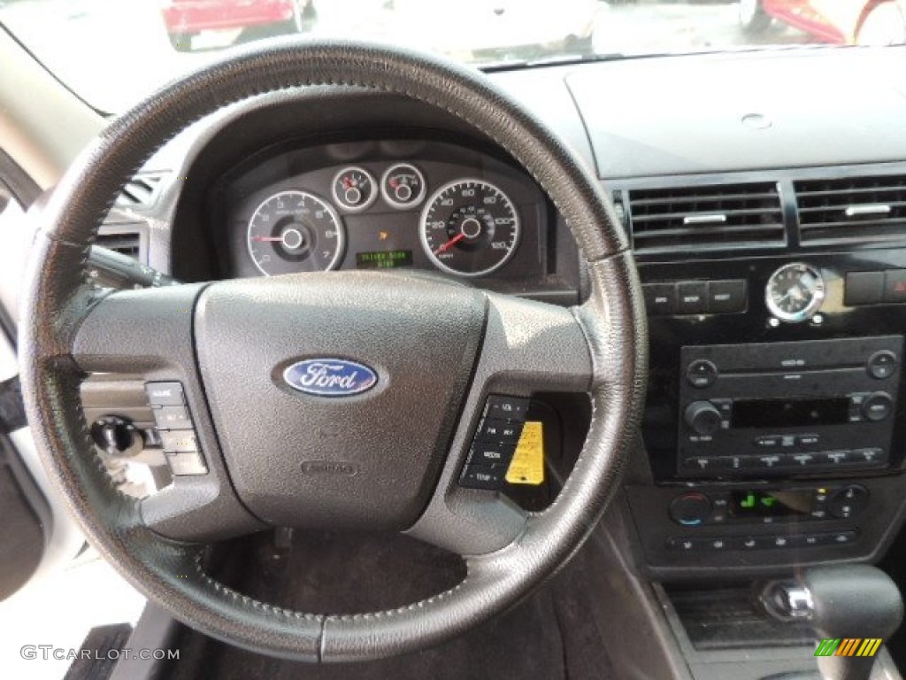 2006 Ford Fusion SEL Steering Wheel Photos