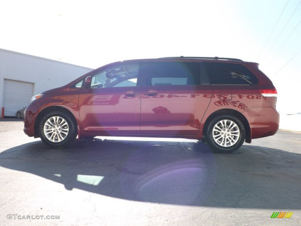 2011 Sienna XLE - Salsa Red Pearl / Light Gray photo #5