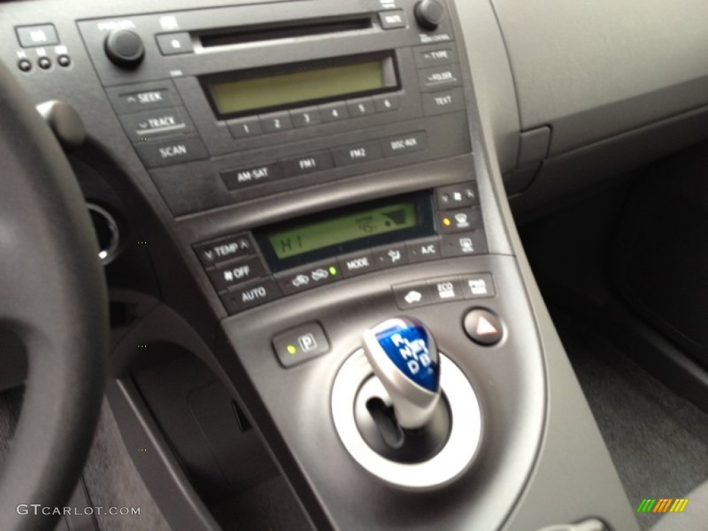 2010 Prius Hybrid II - Winter Gray Metallic / Dark Gray photo #16