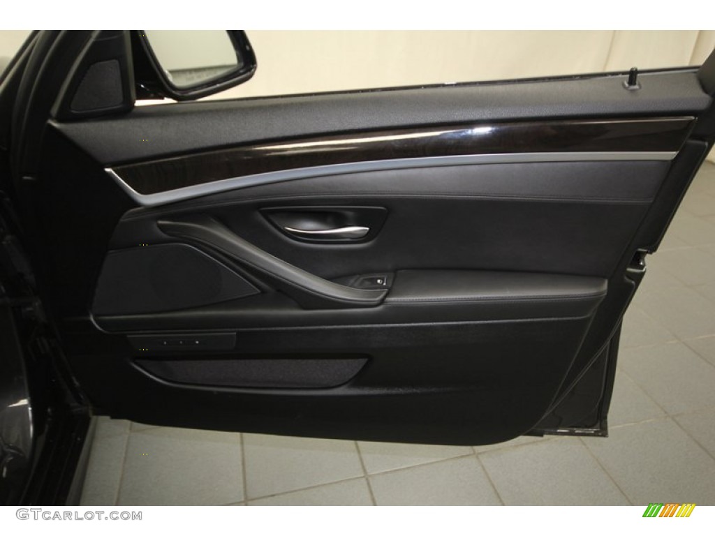 2012 5 Series 550i xDrive Sedan - Dark Graphite Metallic II / Black photo #42