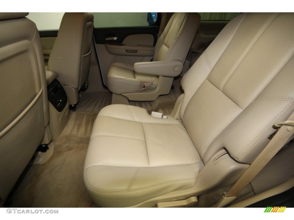 2007 Tahoe LTZ - Summit White / Light Cashmere/Ebony photo #14