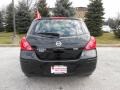 Super Black - Versa 1.8 S Hatchback Photo No. 6