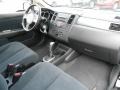 Super Black - Versa 1.8 S Hatchback Photo No. 12