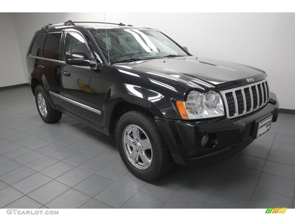 2007 Grand Cherokee Overland 4x4 - Black / Medium Slate Gray photo #1