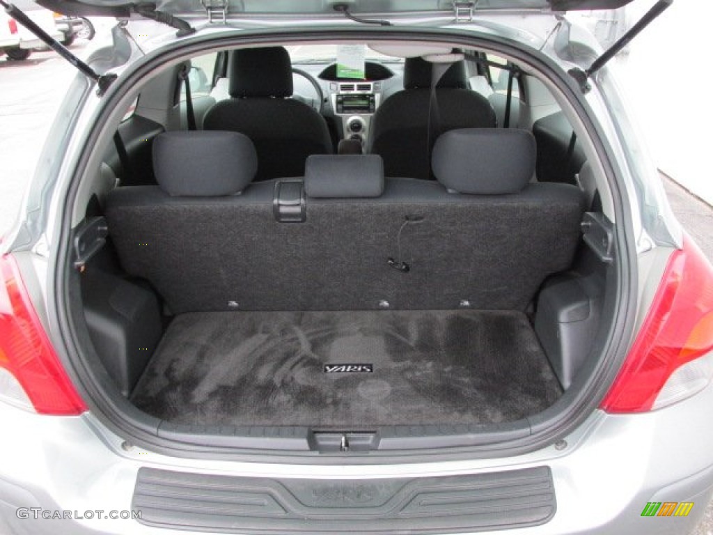 2009 Toyota Yaris 3 Door Liftback Trunk Photo #76041231