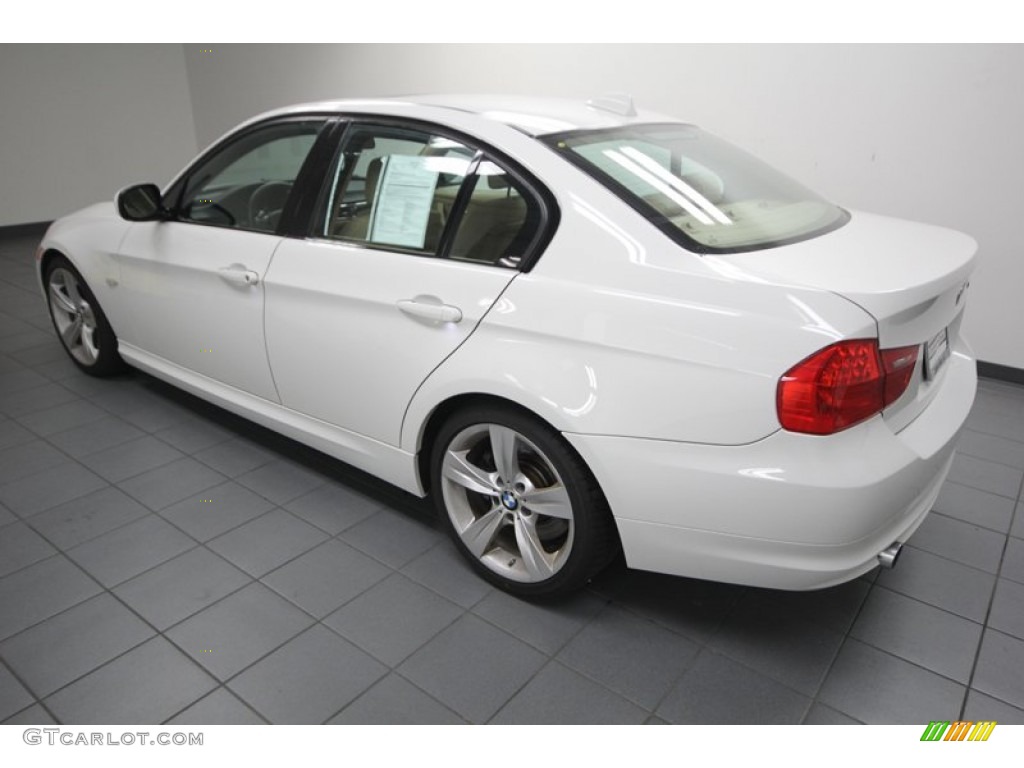 2009 3 Series 335i Sedan - Alpine White / Beige photo #5