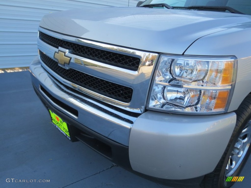 2009 Silverado 1500 LS Crew Cab - Silver Birch Metallic / Dark Titanium photo #11