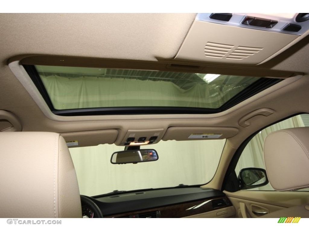 2009 3 Series 335i Sedan - Alpine White / Beige photo #29