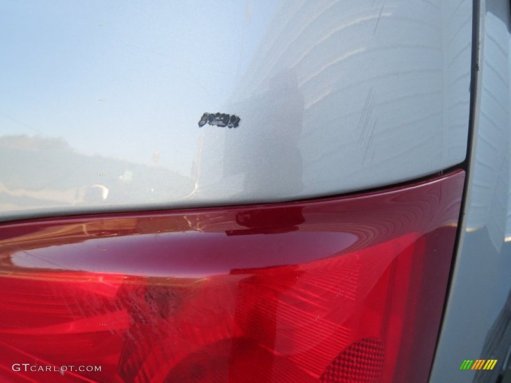 2009 Silverado 1500 LS Crew Cab - Silver Birch Metallic / Dark Titanium photo #26