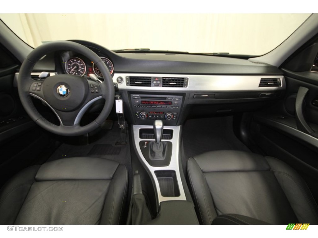 2010 BMW 3 Series 328i Sedan Black Dashboard Photo #76044294