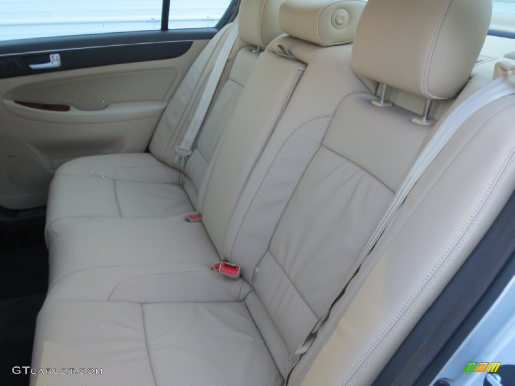 2013 Hyundai Genesis 3.8 Sedan Rear Seat Photo #76045959