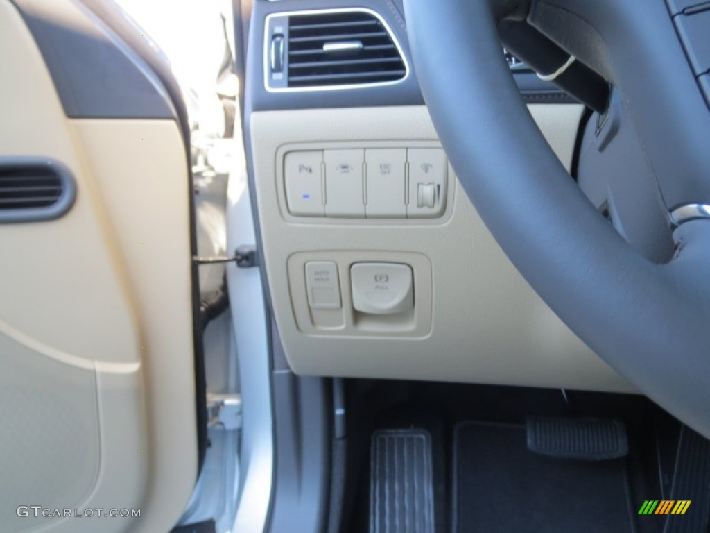 2013 Hyundai Genesis 3.8 Sedan Controls Photo #76046319