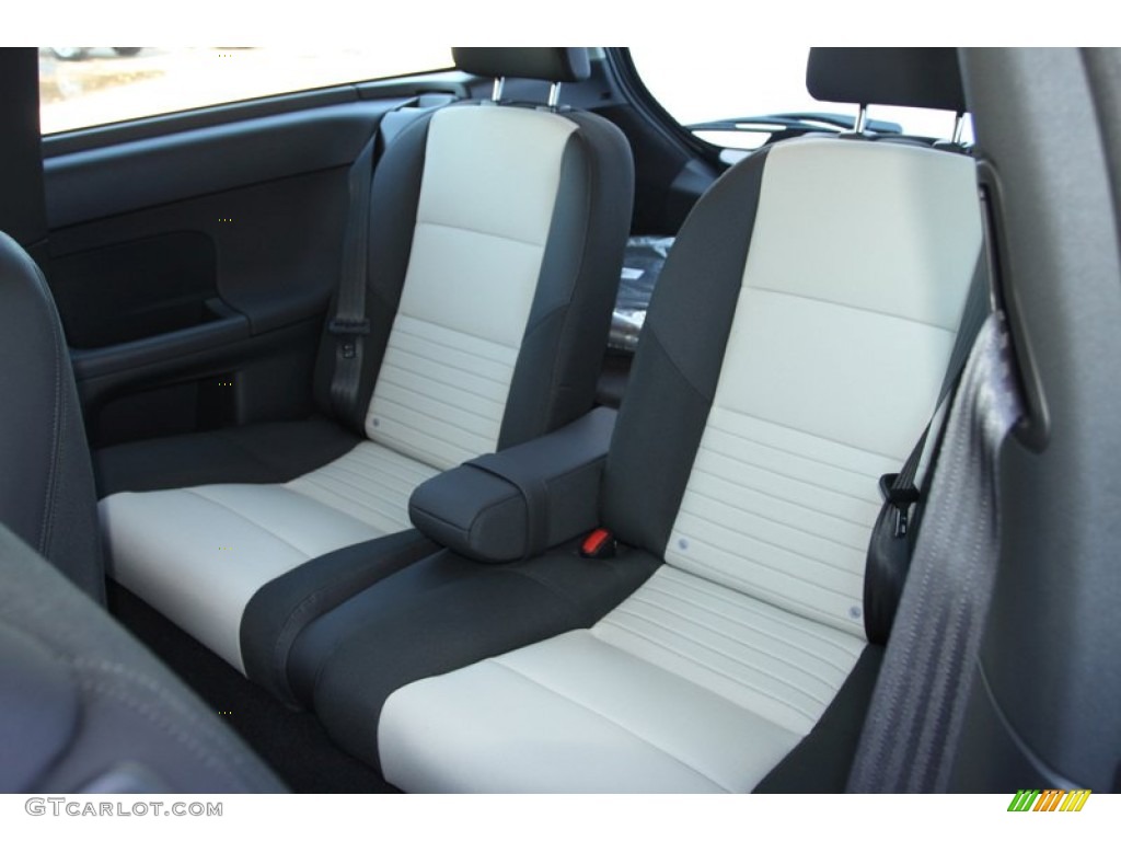 2013 C30 T5 - Ice White / Off Black/Blonde photo #12