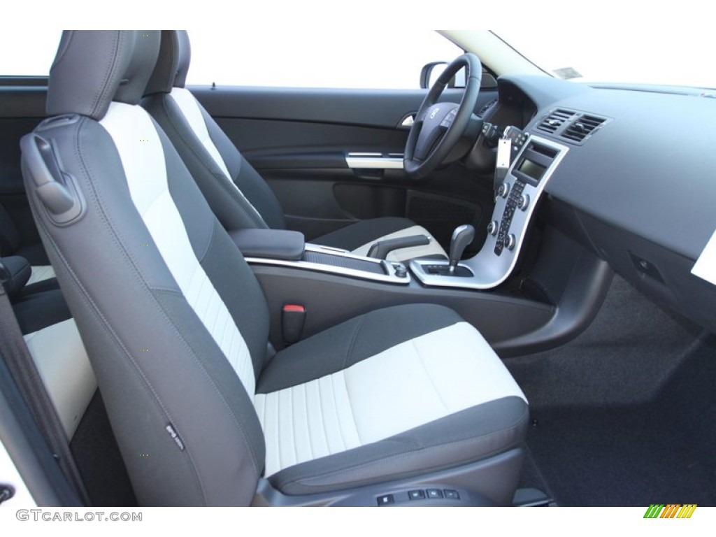 2013 C30 T5 - Ice White / Off Black/Blonde photo #19