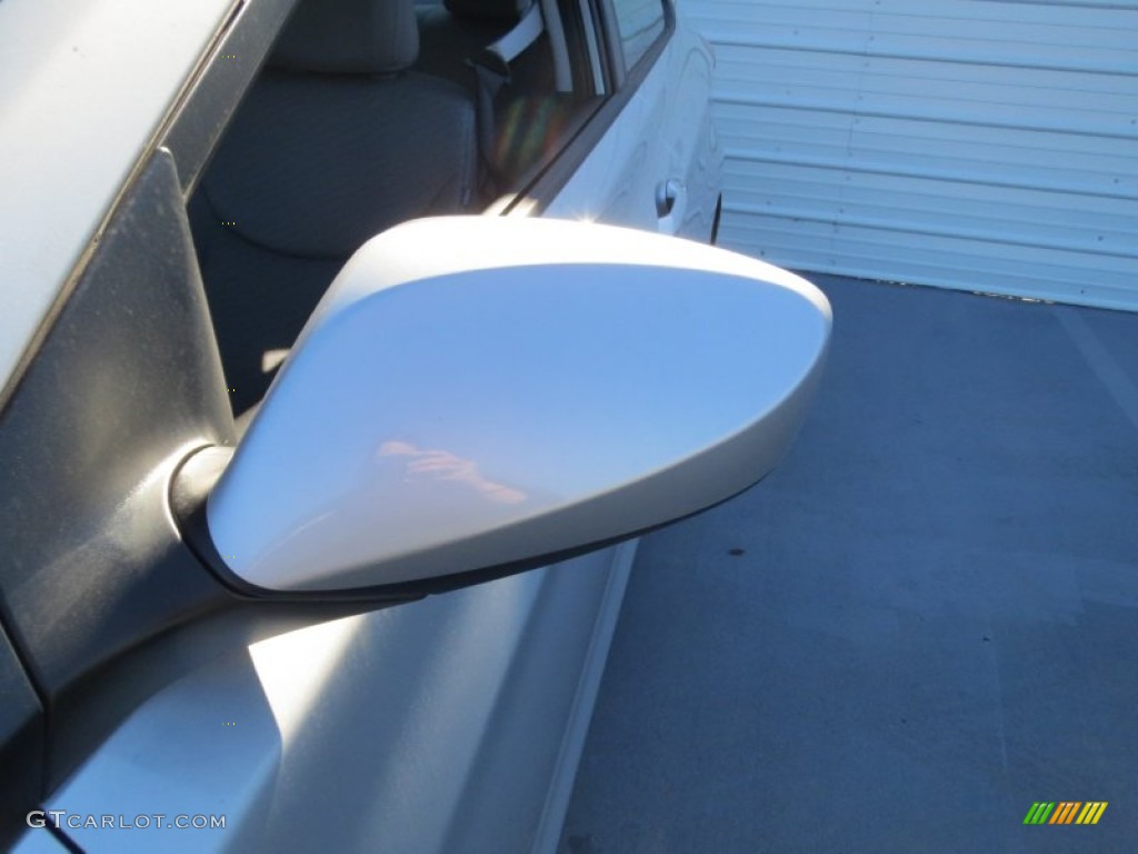 2013 Elantra Coupe GS - Shimmering Air Silver / Gray photo #11