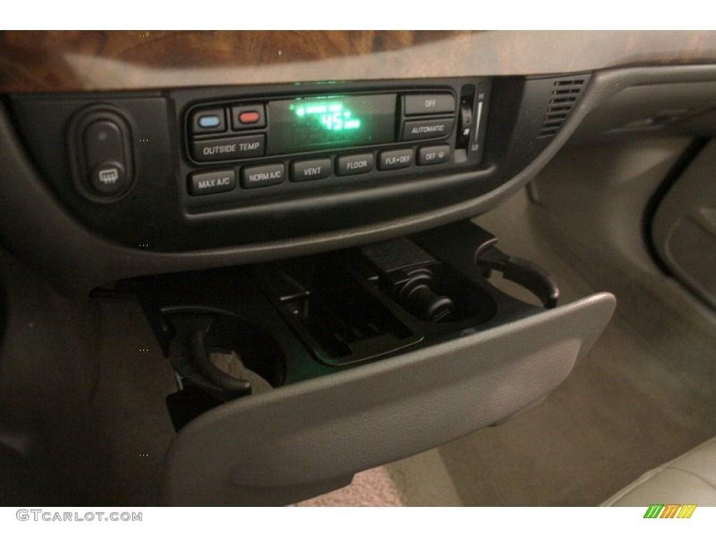 2008 Mercury Grand Marquis LS Controls Photo #76047890