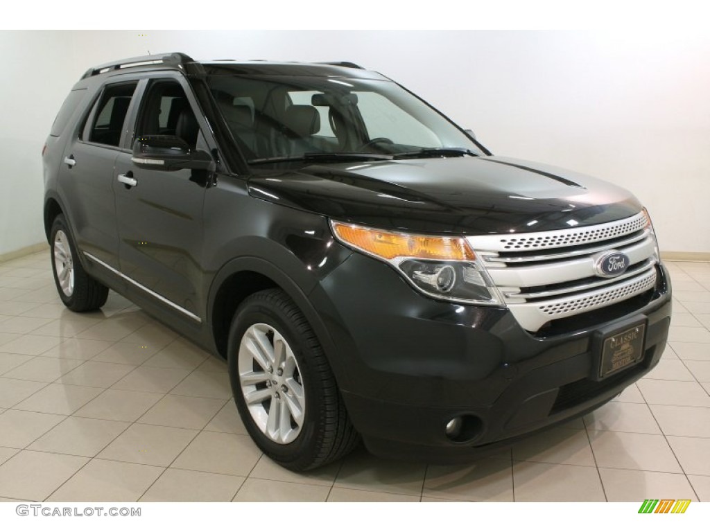 2012 Explorer XLT 4WD - Tuxedo Black Metallic / Charcoal Black photo #1