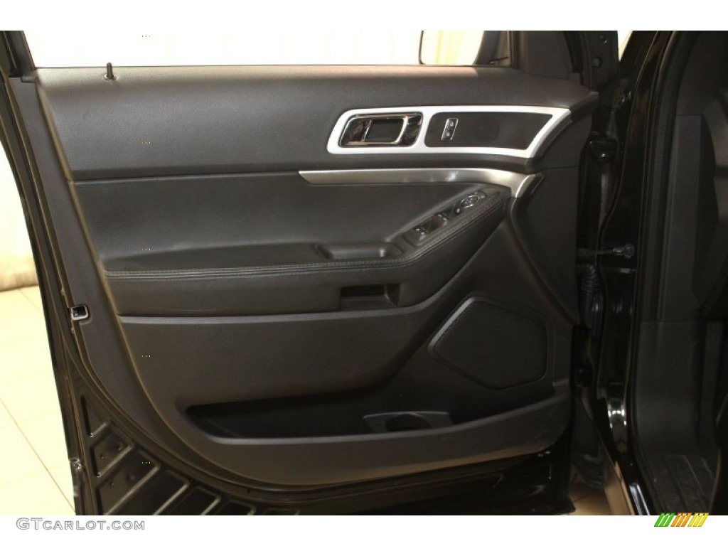 2012 Explorer XLT 4WD - Tuxedo Black Metallic / Charcoal Black photo #5