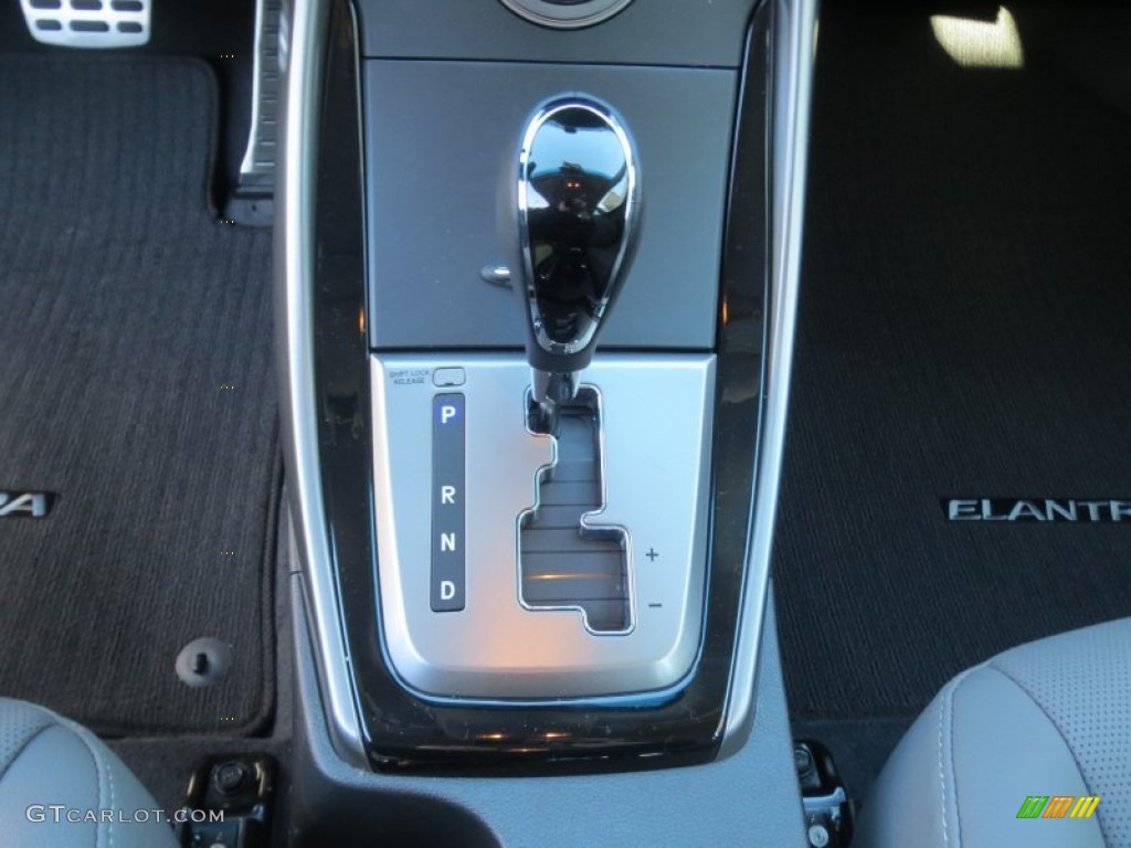 2013 Elantra Coupe SE - Black Noir Pearl / Gray photo #27
