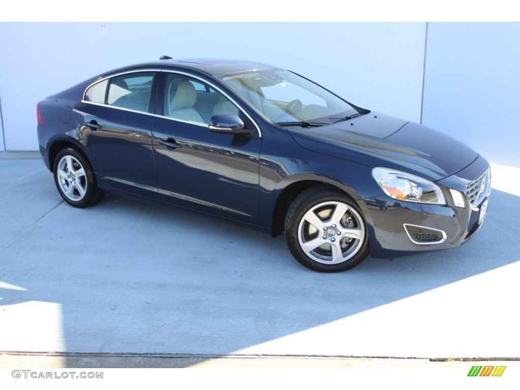 Caspian Blue Metallic Volvo S60