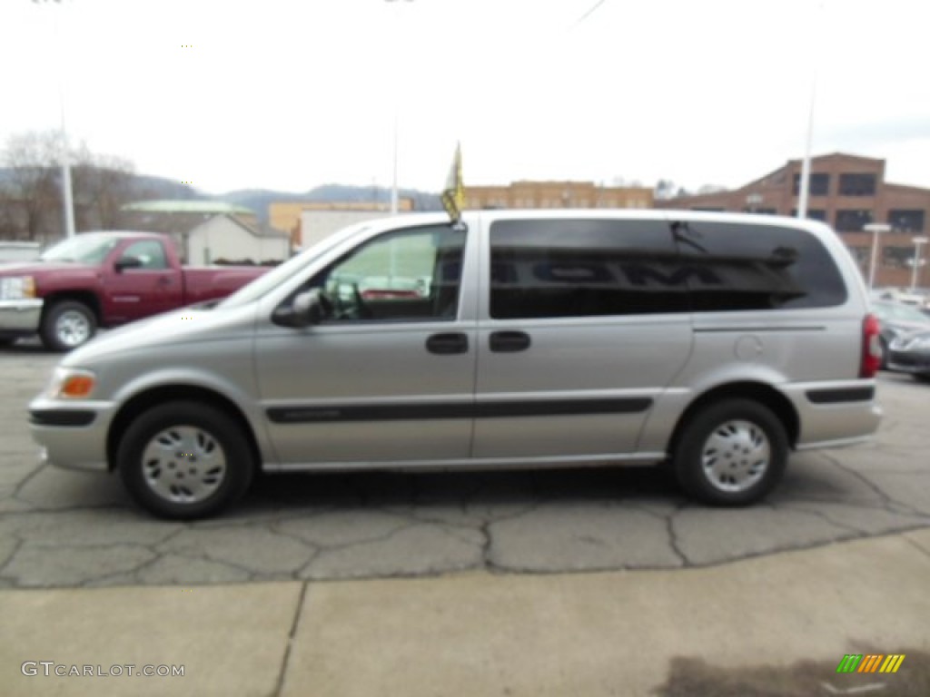 2002 Venture LS - Galaxy Silver Metallic / Medium Gray photo #5