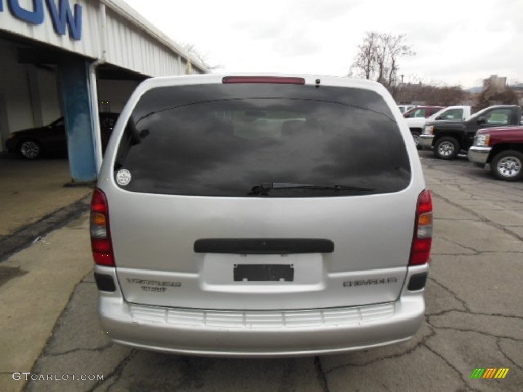 2002 Venture LS - Galaxy Silver Metallic / Medium Gray photo #7