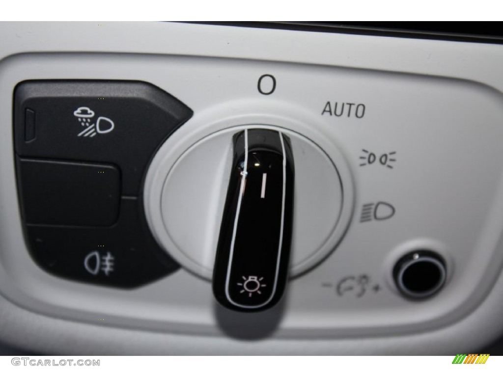 2011 A8 L 4.2 FSI quattro - Quartz Grey Metallic / Titanium Grey photo #30