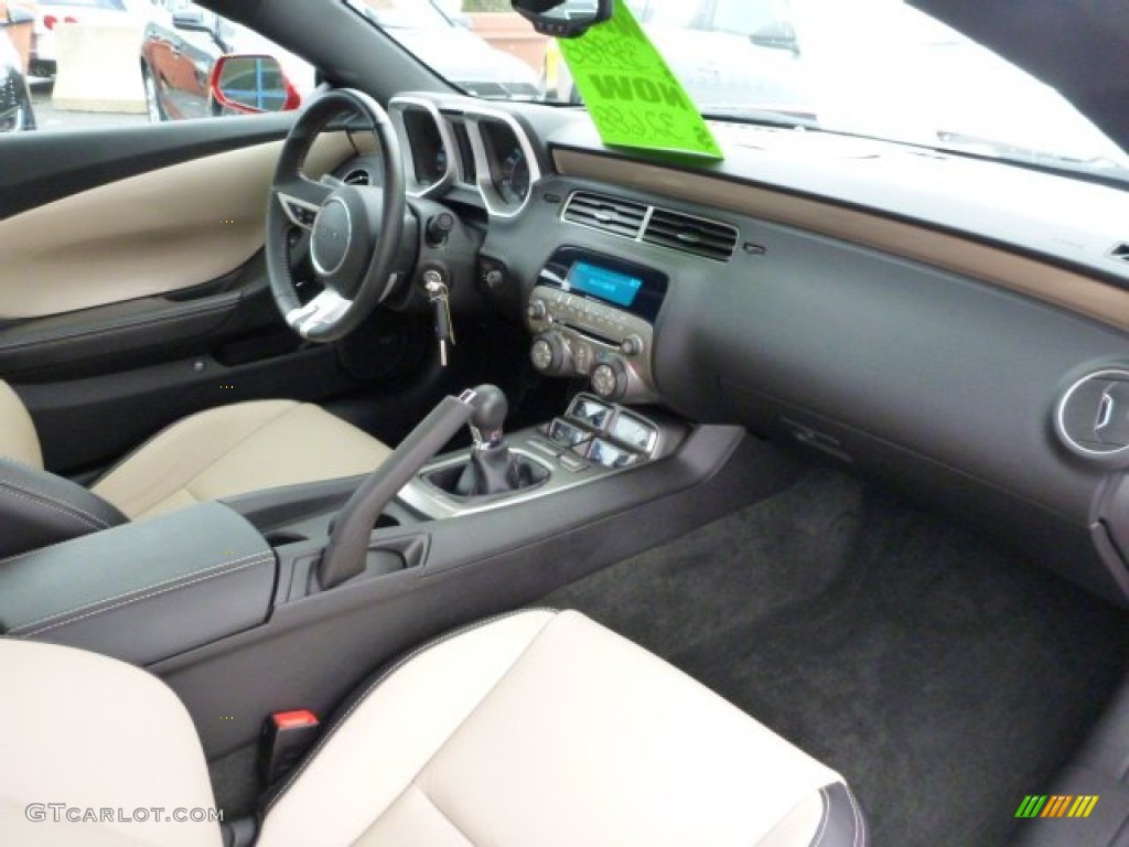 2011 Chevrolet Camaro SS/RS Coupe Beige Dashboard Photo #76056224