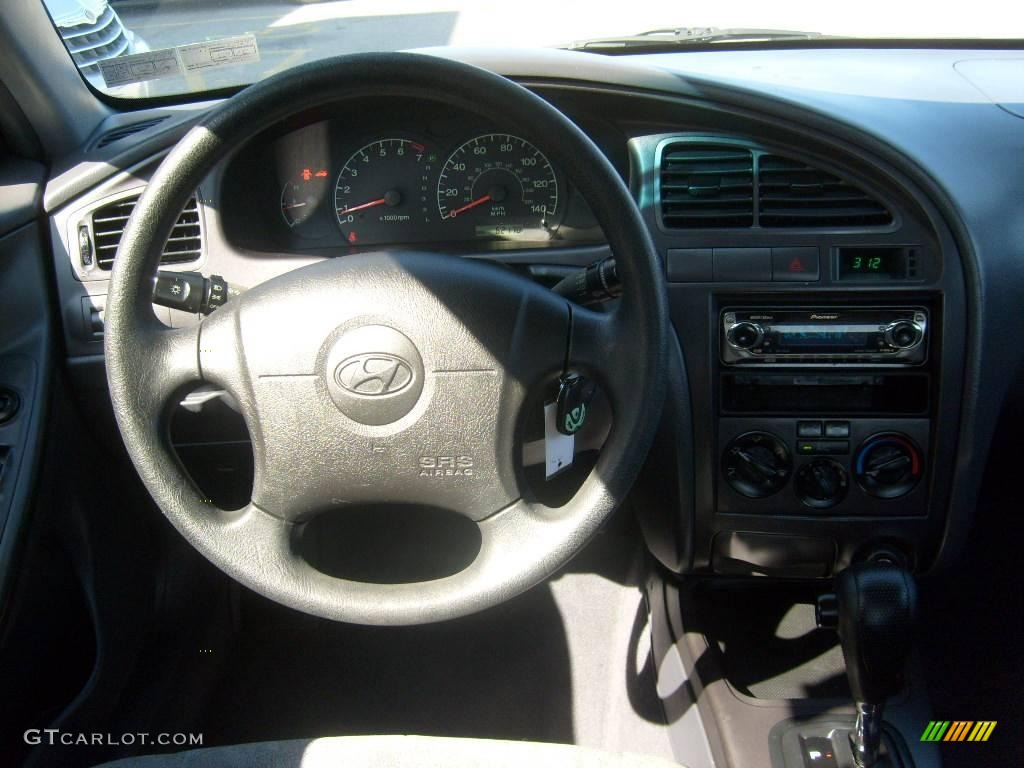 2002 Elantra GLS Sedan - Silver Pewter / Gray photo #16