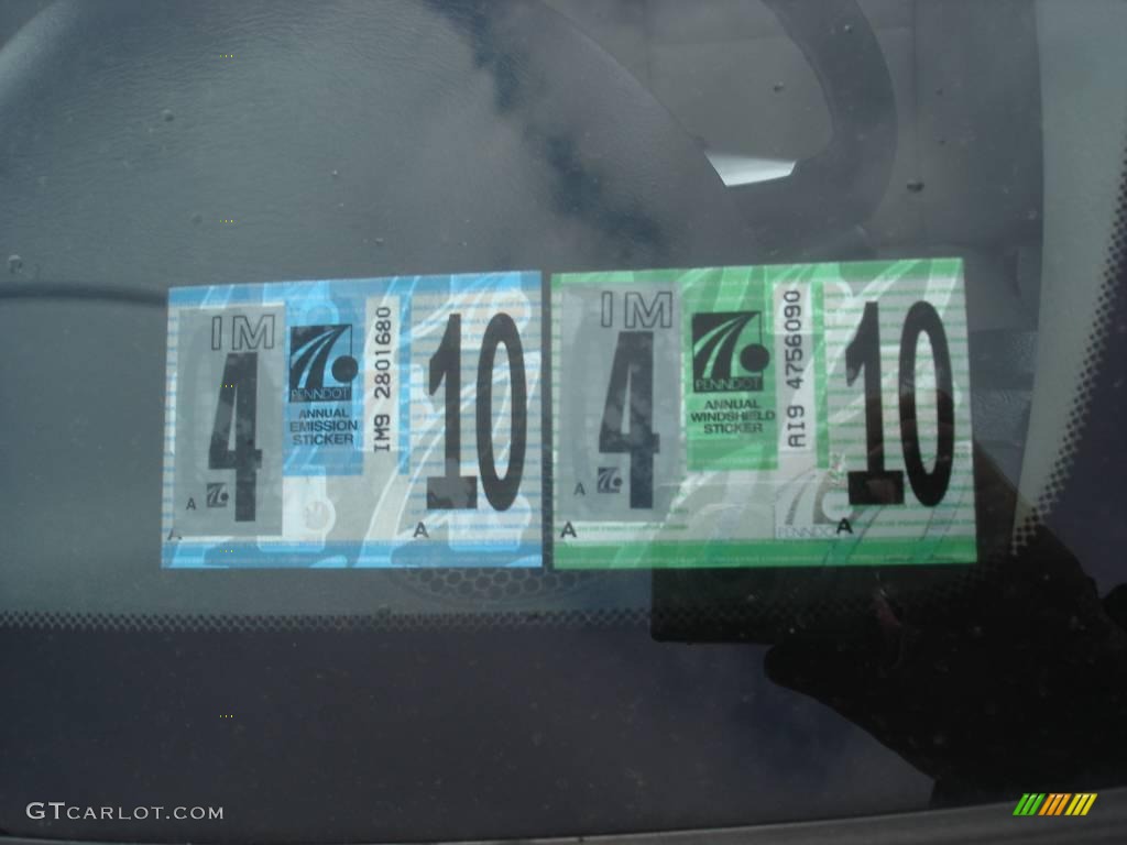 2002 Liberty Limited 4x4 - Shale Green Metallic / Taupe photo #14