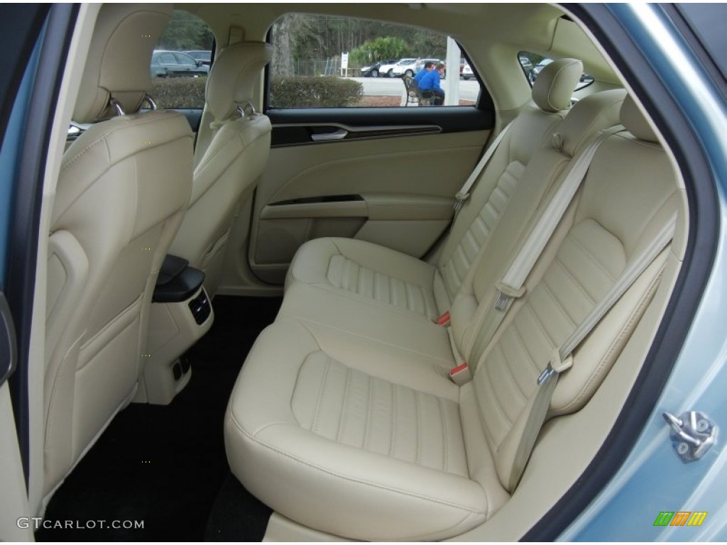 2013 Ford Fusion Hybrid SE Rear Seat Photo #76064055