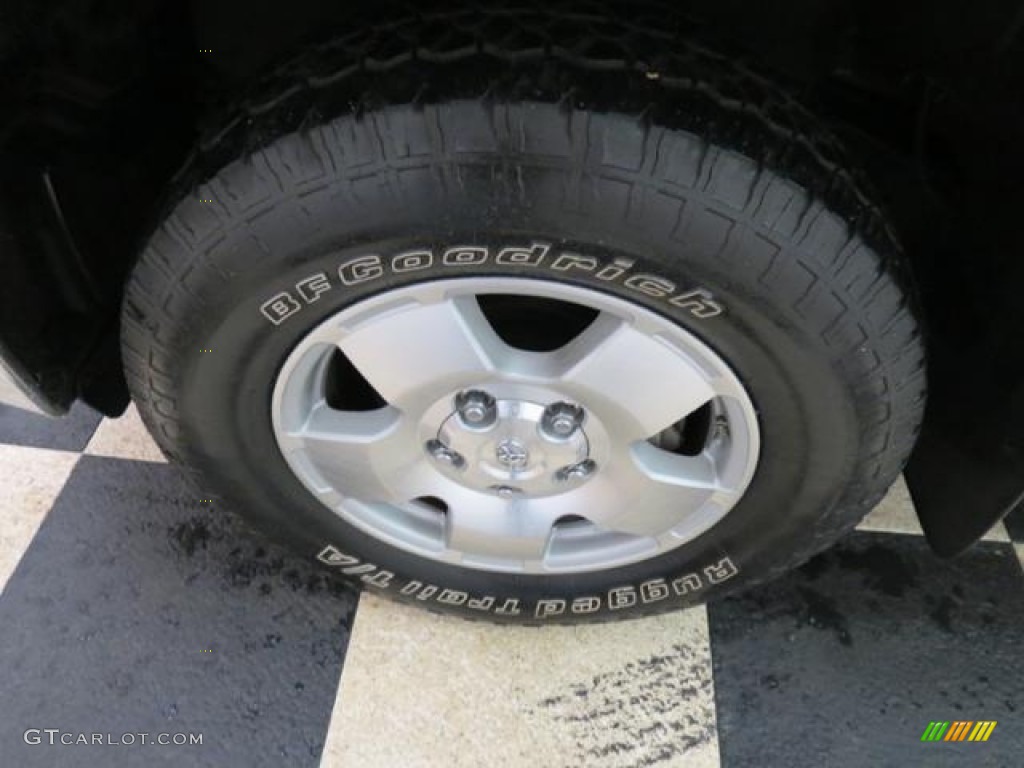 2011 Tundra TRD Double Cab - Super White / Graphite Gray photo #4