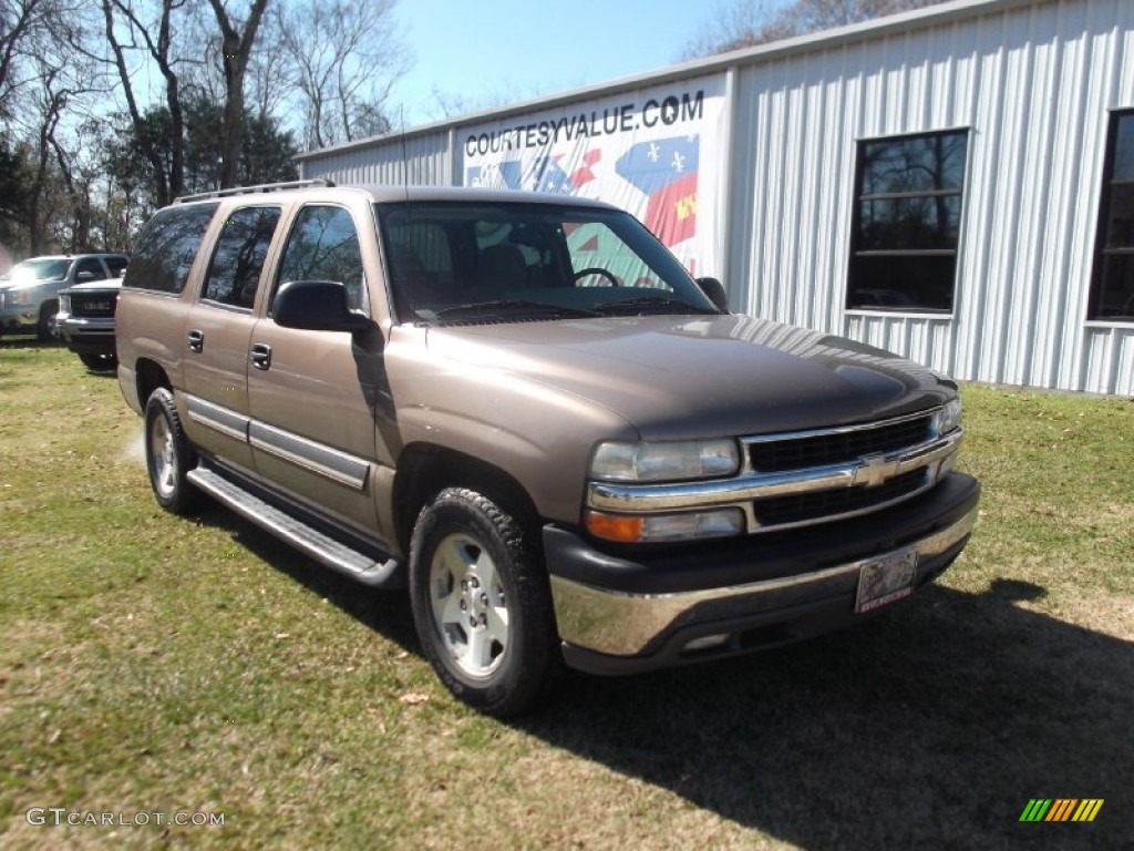 2004 Suburban 1500 LT - Sandalwood Metallic / Tan/Neutral photo #2