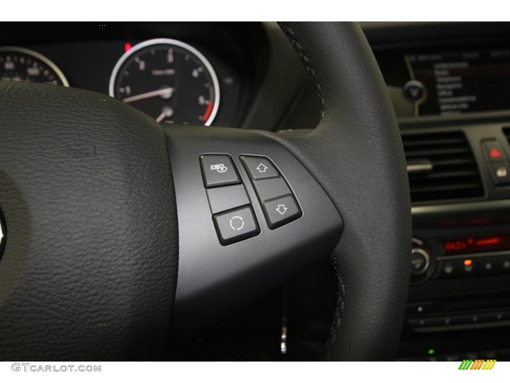 2013 BMW X5 xDrive 35d Controls Photo #76067130