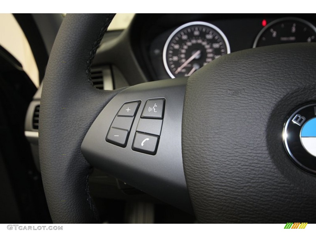 2013 BMW X5 xDrive 35d Controls Photo #76067133