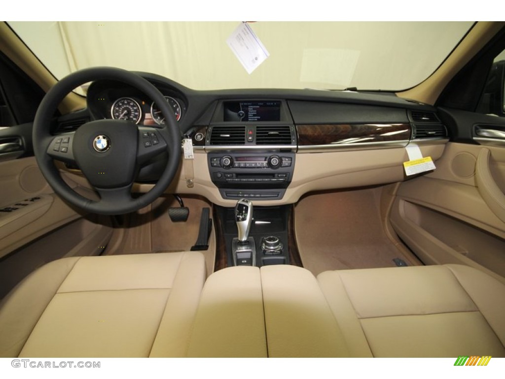 2013 BMW X5 xDrive 35d Sand Beige Dashboard Photo #76067187