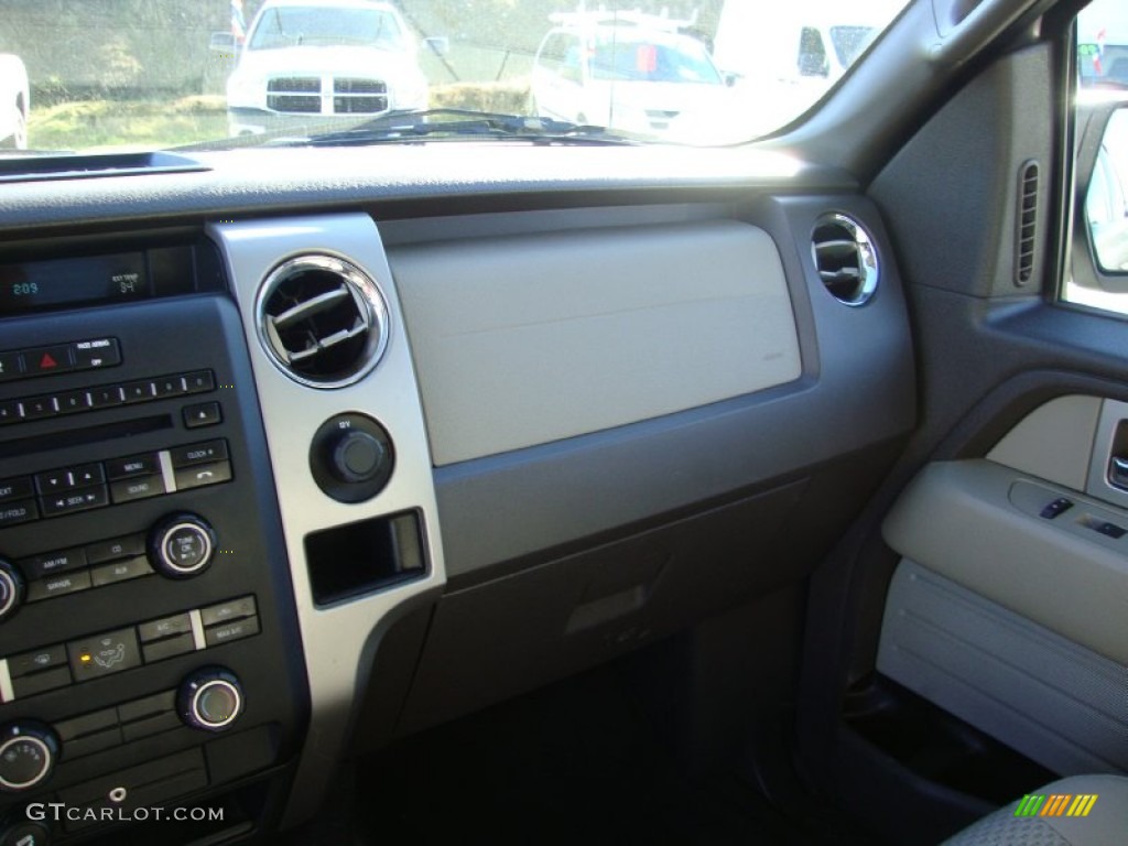 2010 F150 XLT SuperCrew 4x4 - Ingot Silver Metallic / Medium Stone photo #15
