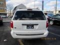 Stone White - Town & Country LX Photo No. 4