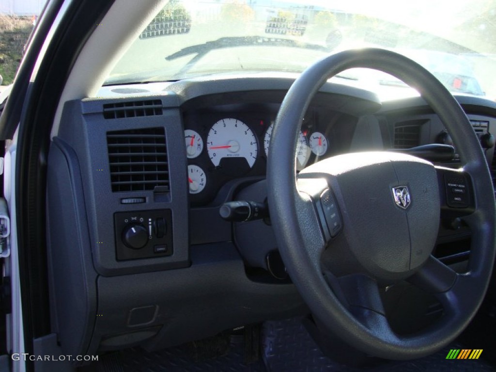 2008 Ram 1500 ST Quad Cab 4x4 - Bright White / Medium Slate Gray photo #11