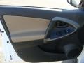 Super White - RAV4 I4 4WD Photo No. 6