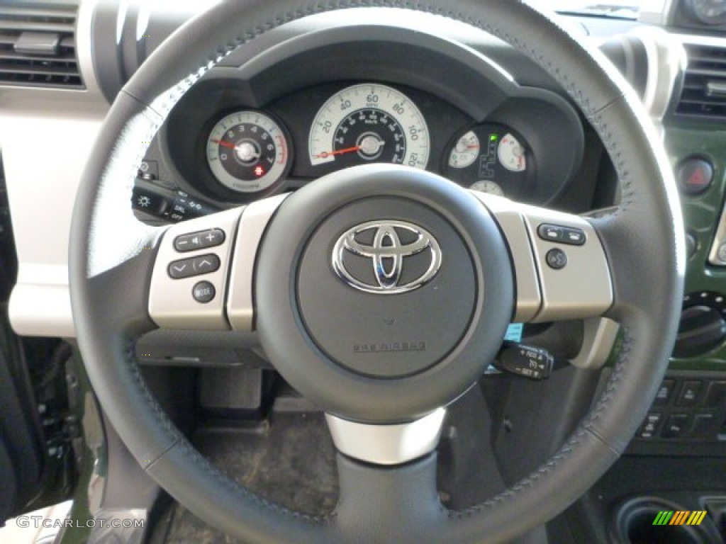 2013 Toyota FJ Cruiser 4WD Steering Wheel Photos