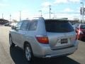 2010 Classic Silver Metallic Toyota Highlander Limited 4WD  photo #4