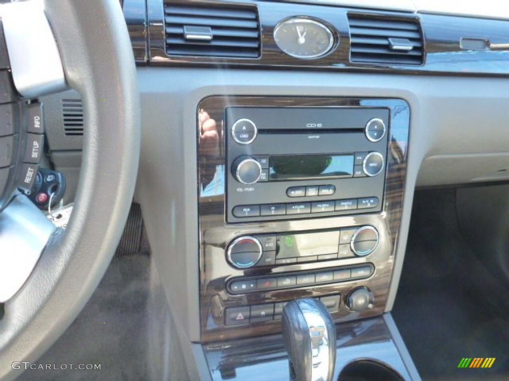 2009 Mercury Sable Premier Sedan Controls Photo #76082132