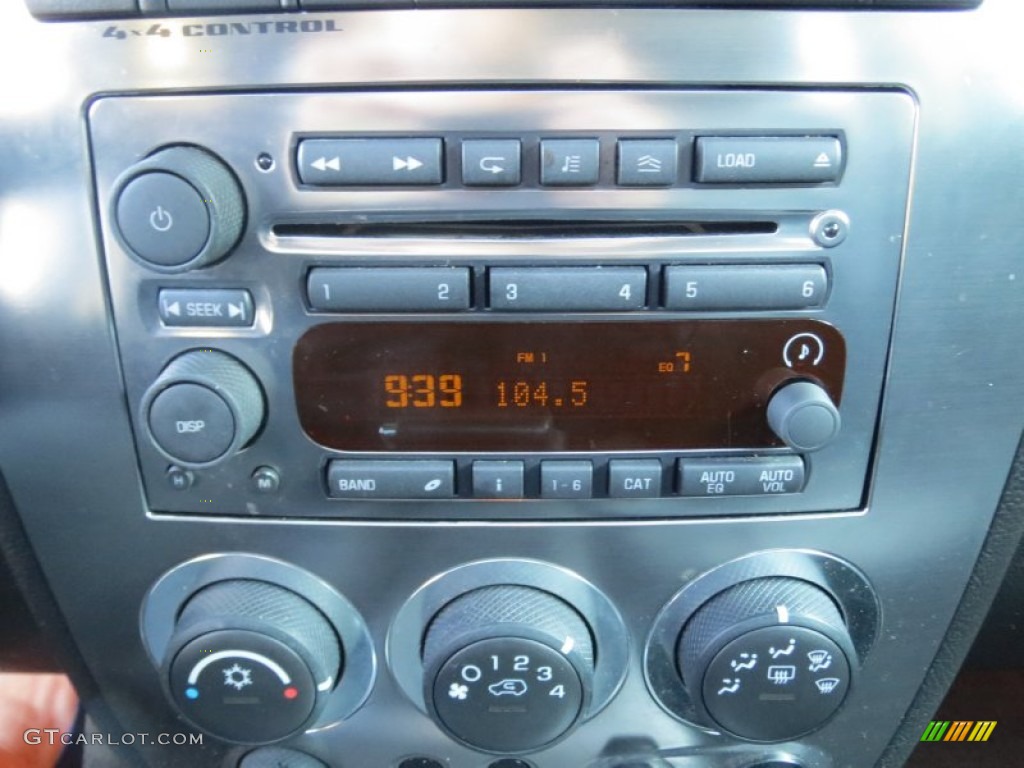 2006 Hummer H3 Standard H3 Model Audio System Photo #76082528