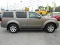 2005 Granite Metallic Nissan Pathfinder LE  photo #8