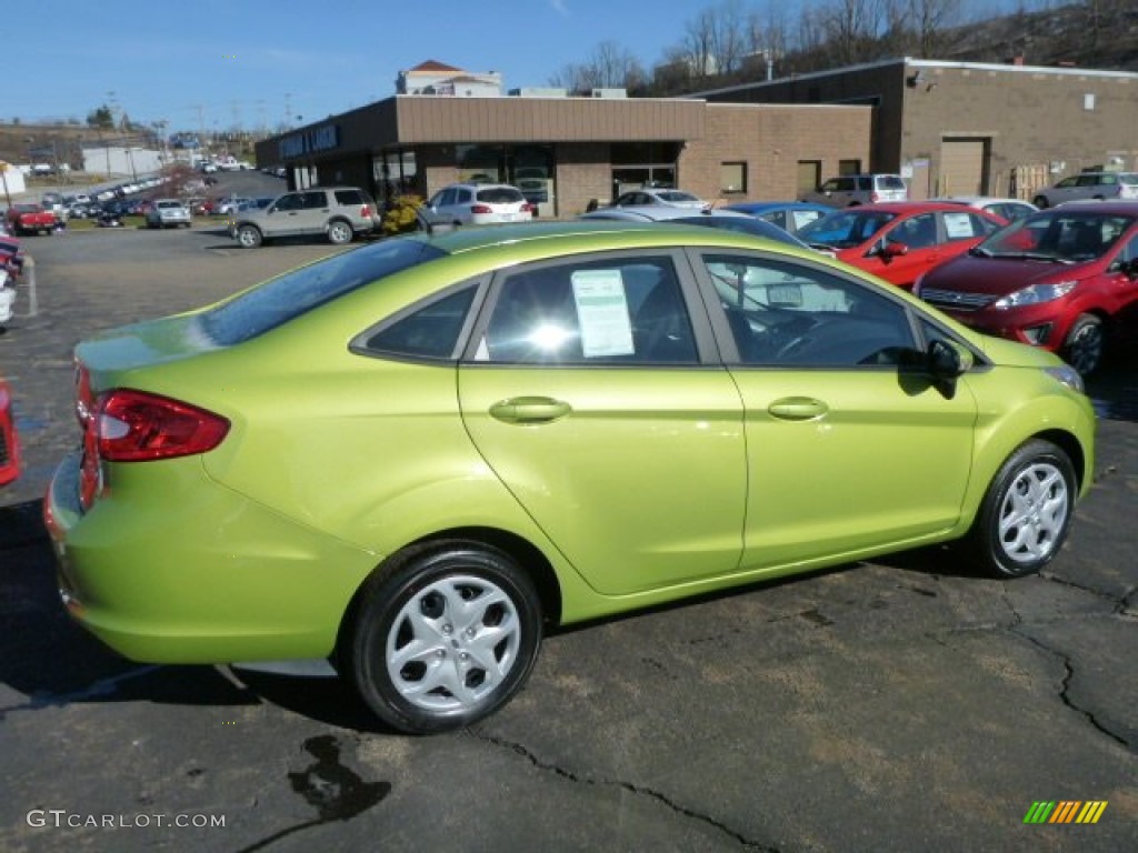 Lime Squeeze 2013 Ford Fiesta SE Sedan Exterior Photo #76084529